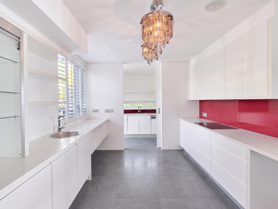To Let 3 Bedroom Property for Rent in Camps Bay Western Cape